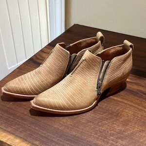 Frye Sasha Moto Shortie Booties Leather 8